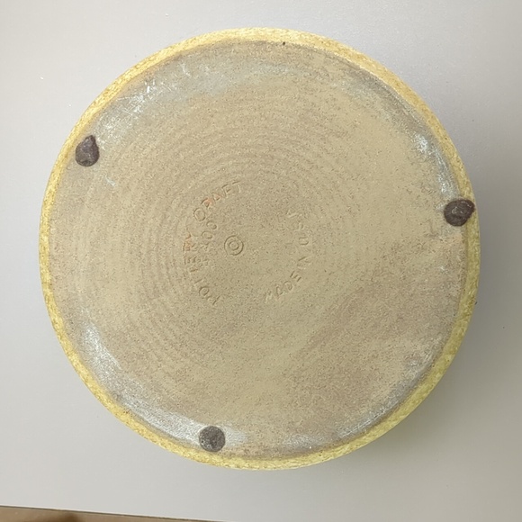 Vintage Pottery Craft ash tray - Picture 3 of 7